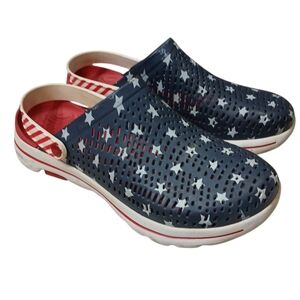 Skechers Womens Star Patterned Clogs..11